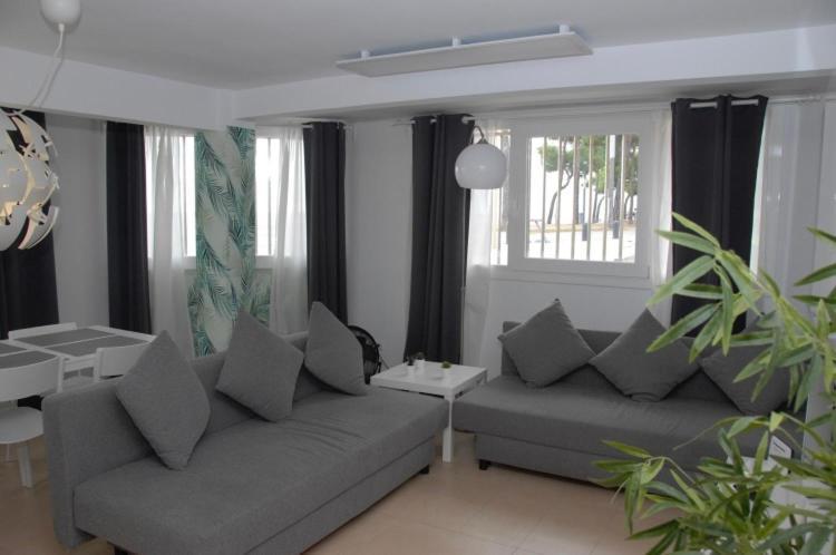 Apartamento A Primera Linea De Mar En 普拉加德阿罗 外观 照片