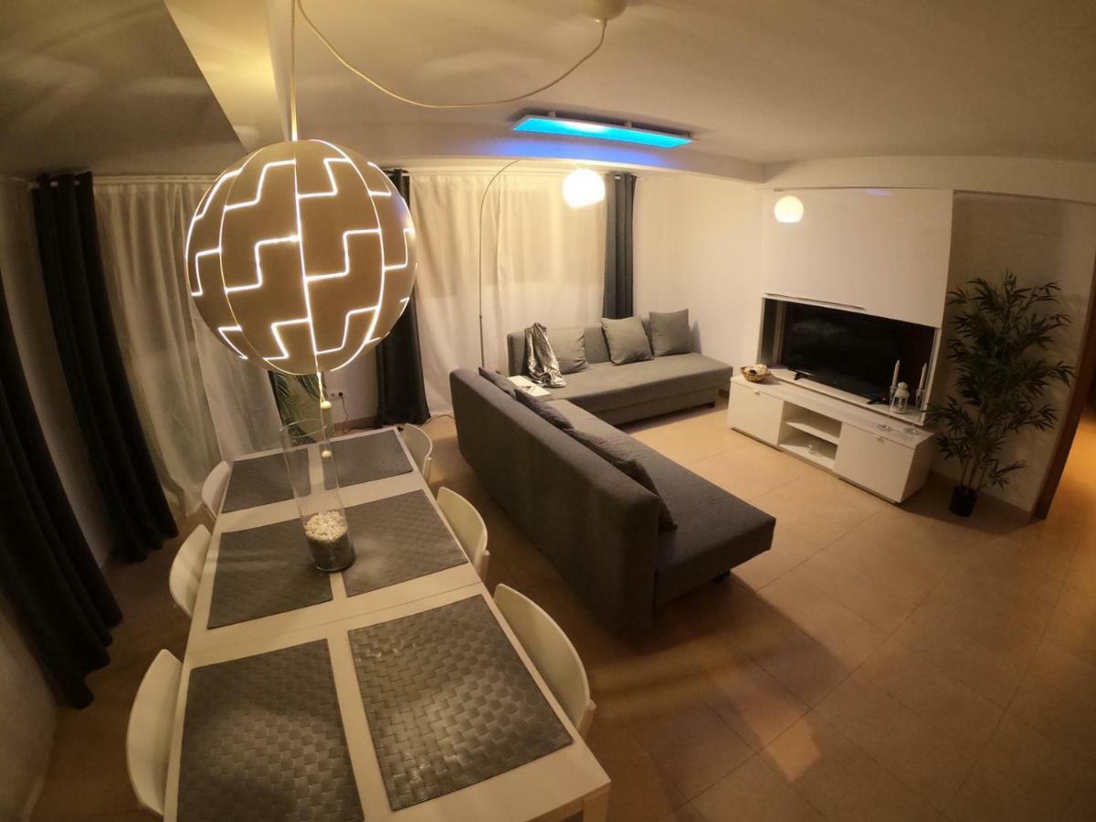Apartamento A Primera Linea De Mar En 普拉加德阿罗 外观 照片